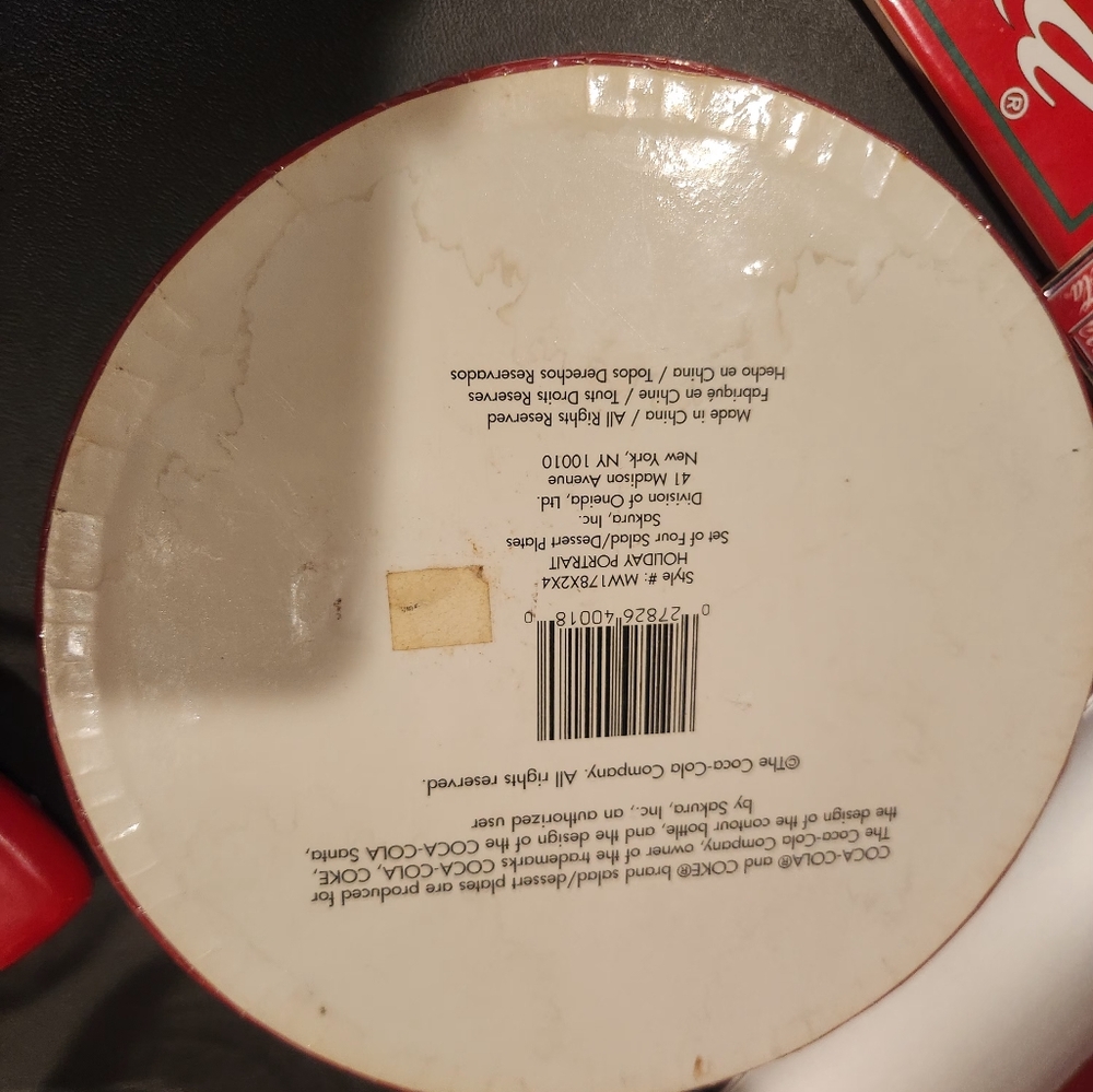 Coca-Cola Santa Claus Plates Set Of 4 - Picture 6 of 6